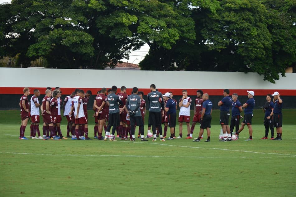 Técnico do Atlético-GO terá cinco mudanças no último jogo do Goiano