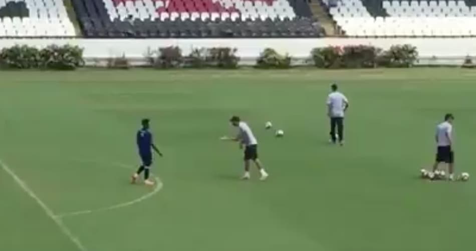 À la Guardiola, Zé faz treino separado com cria da base: ‘Ele mesmo pediu’