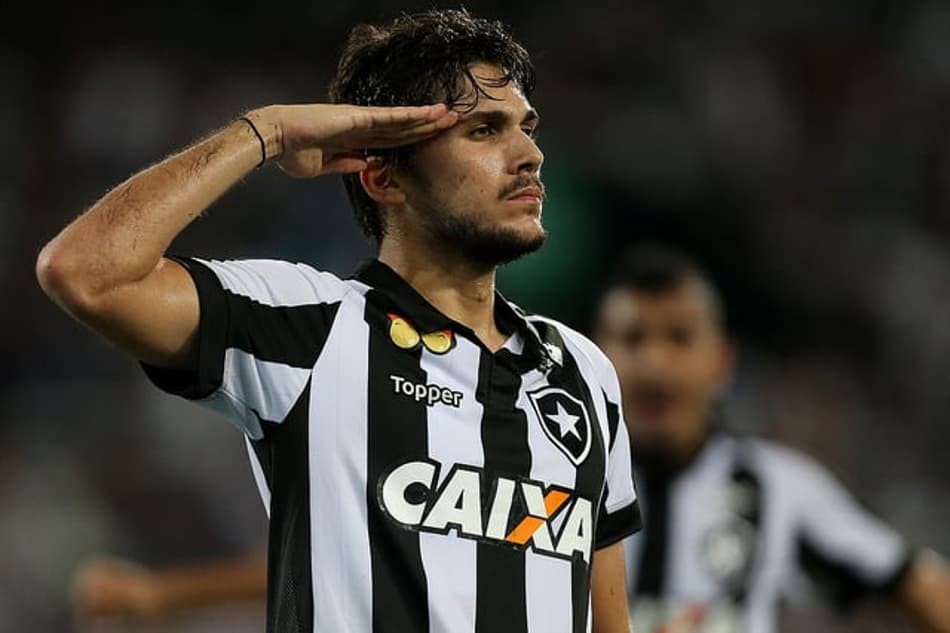 Vasco 2 x 3 Botafogo: as imagens do clássico