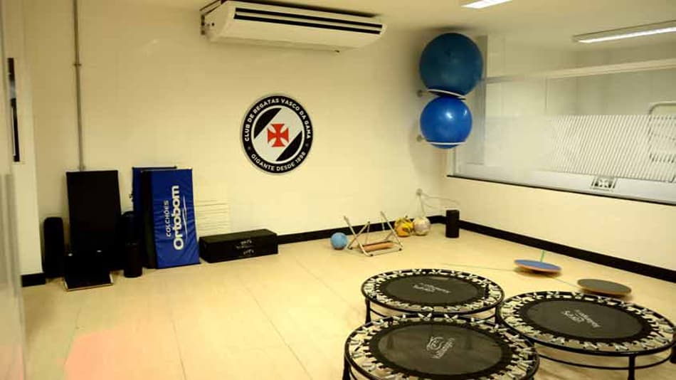 Bruxa solta! Vasco 'culpa' calendário por número alto de lesões na equipe