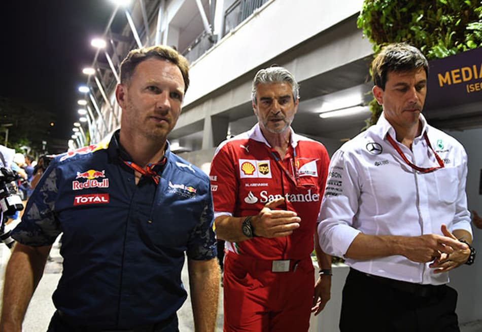 Arrivabene e Horner se enfrentam em coletiva de imprensa da F1