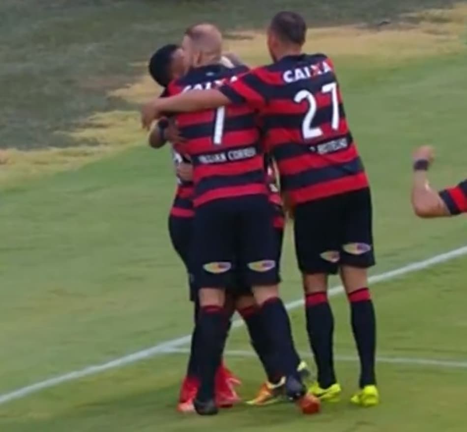 Neilton faz dois e coloca o Vitória na final do Campeonato Baiano