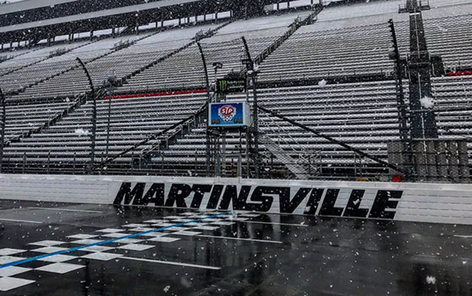 NASCAR adia corridas em Martinsville até segunda-feira devido à nevasca