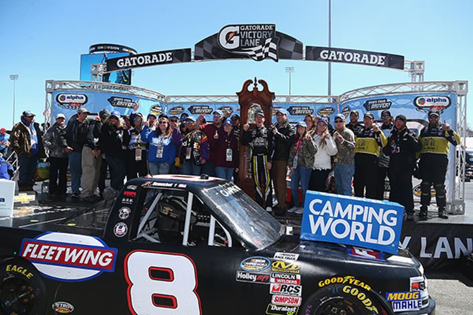 Nemechek vence a NASCAR Truck Series em Martinsville