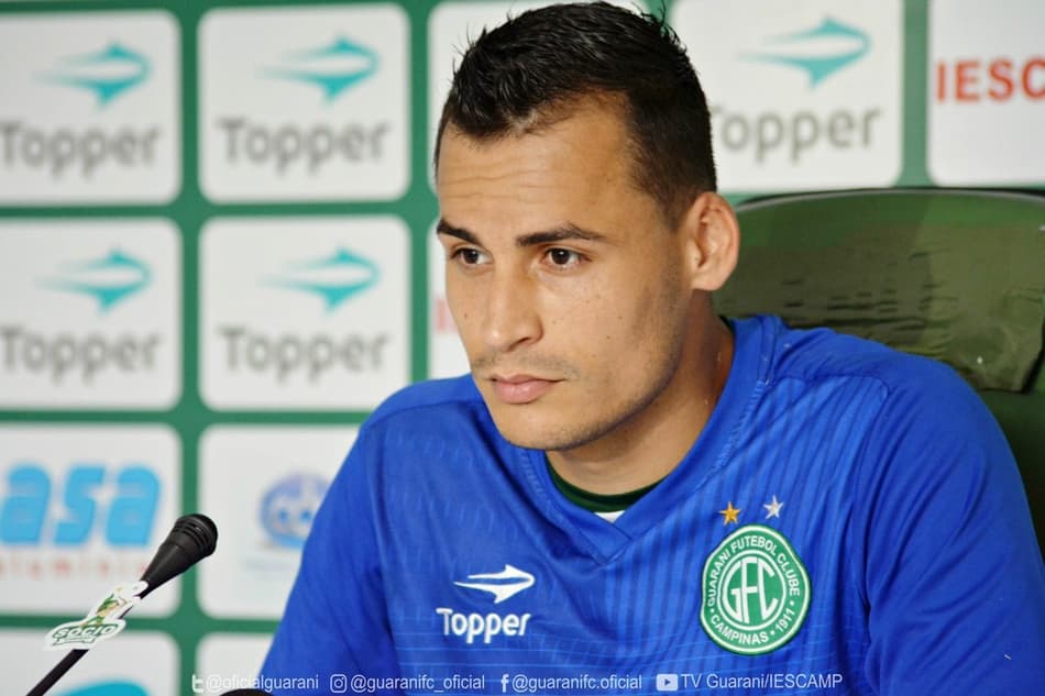 Goleiro do Guarani foge de polêmica com jogador do XV de Piracicaba
