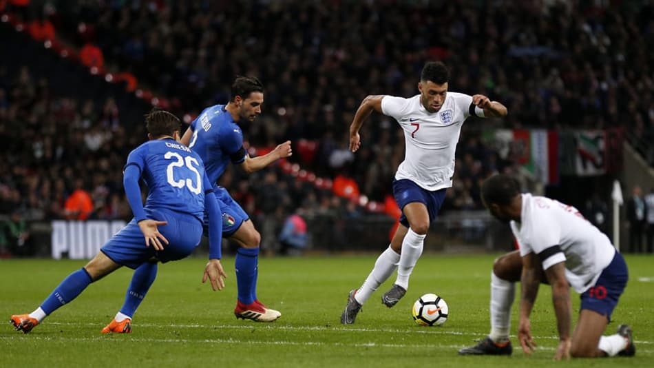 Com utilização do árbitro de vídeo, Itália empata com Inglaterra