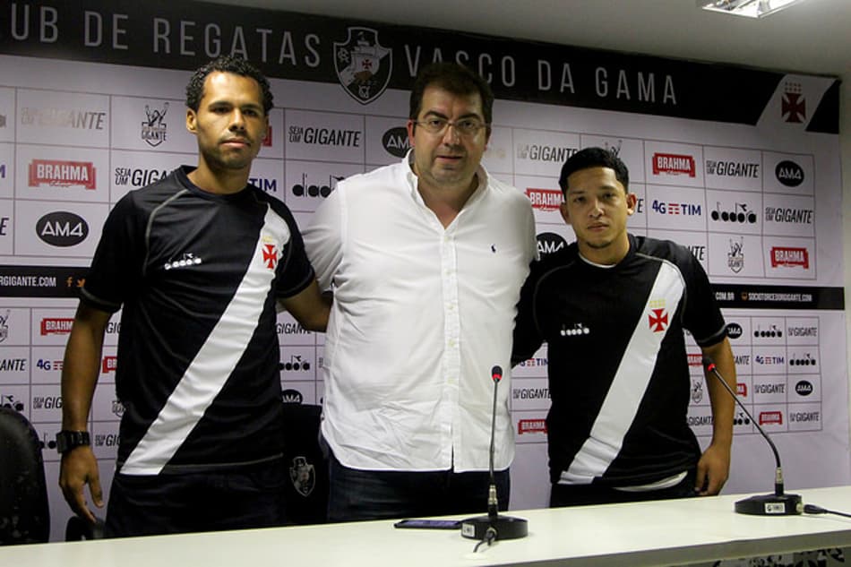 Vasco aproveita fim dos estaduais e anuncia dois destaques até dezembro