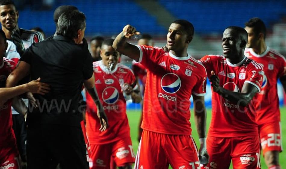 Torcida Organizada ameaça jogadores do América de Cali
