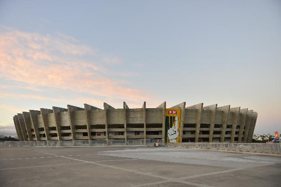 Mineirão ganha ‘roupa nova’ em homenagem à Seleção Brasileira