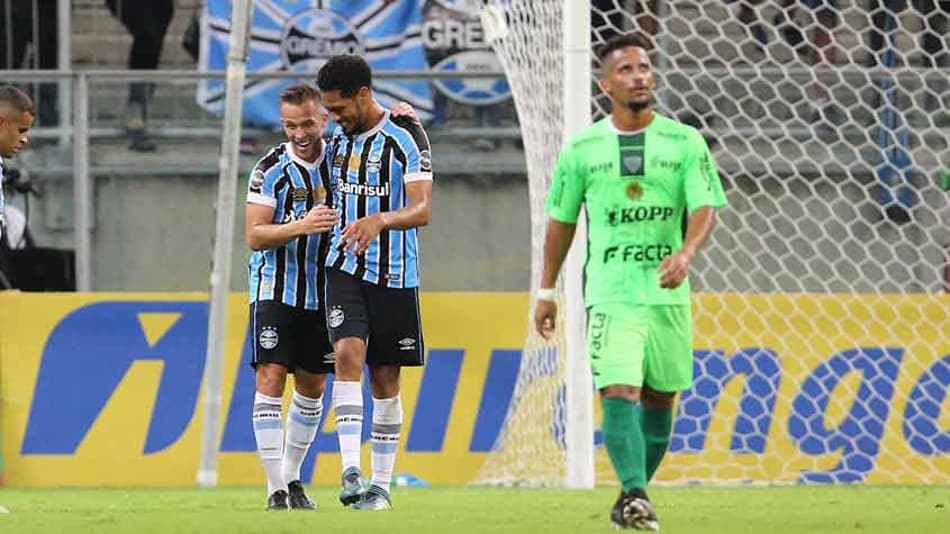 Grêmio empata com o Avenida e encara o Brasil de Pelotas na final do Gaúcho