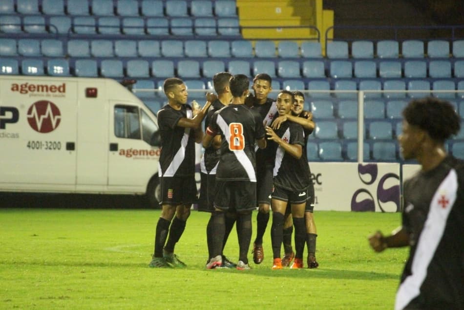 Marrony comenta classificação do Vasco na Copa do Brasil Sub-20