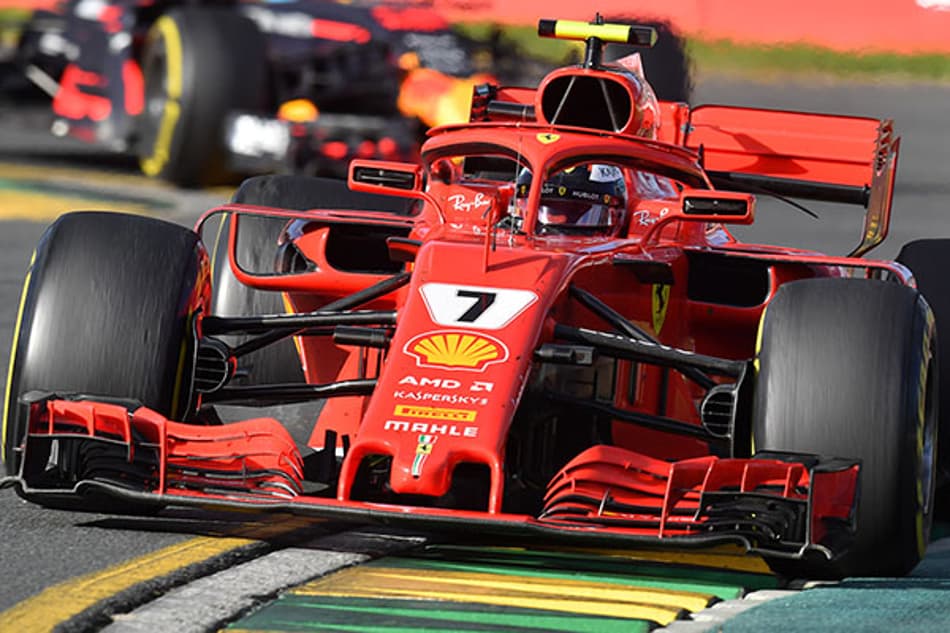 Kimi Raikkonen beneficiado pela suspensão do SF71H