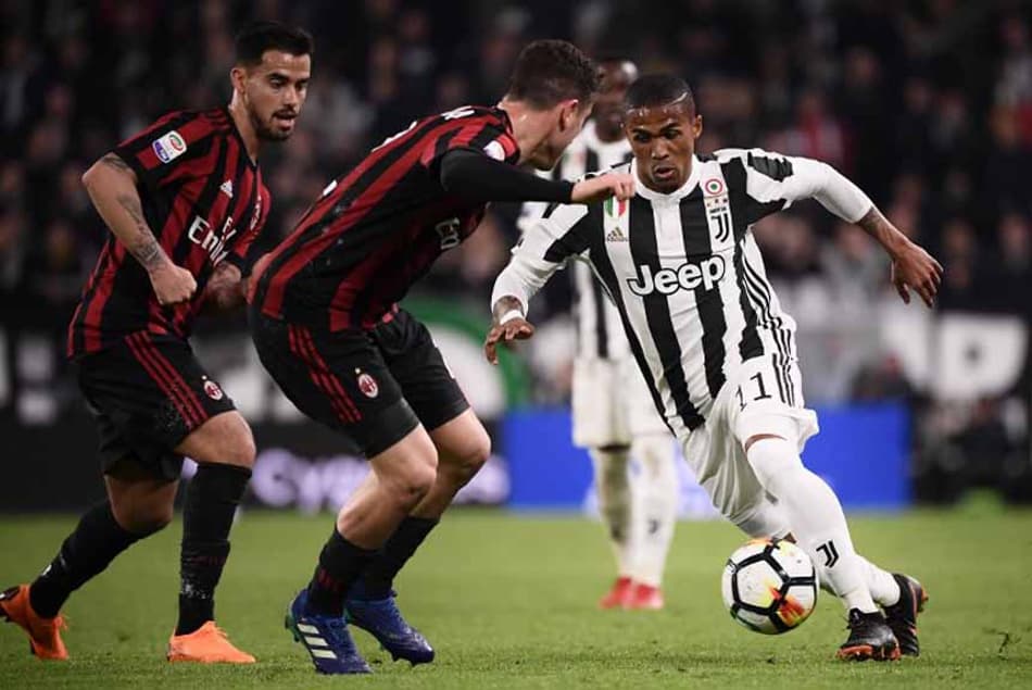 Douglas Costa (Juventus) - A Juventus venceu o clássico contra o Milan, por 3 a 1, neste domingo, com gols de Dybala, Khedira e Matuidi. Bonnuci descontou para os milaneses. Convocado por Tite e elogiado nos últimos amistosos