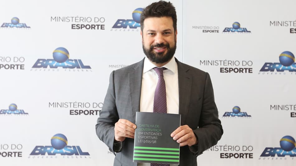 Ministro decretará que atletas tenham 1/4 de votos nas entidades