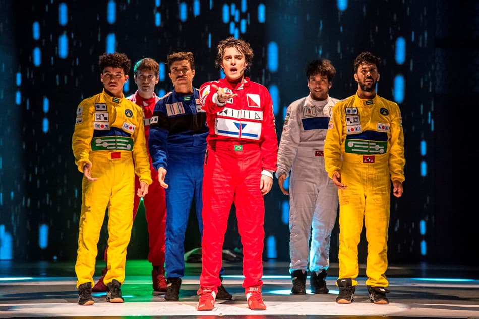Espetáculo teatral "Ayrton Senna, o musical", chega às telas de cinema no emblemático dia 1º de maio