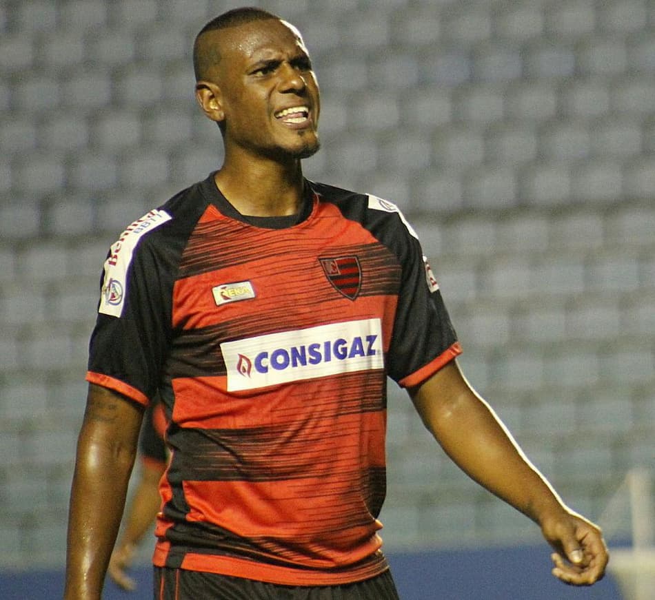 Leandro Amaro