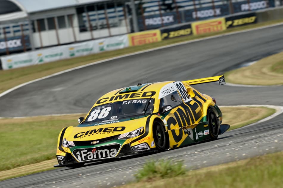 Equilíbrio dá a tônica no primeiro dia de atividades da Stock Car em Curitiba