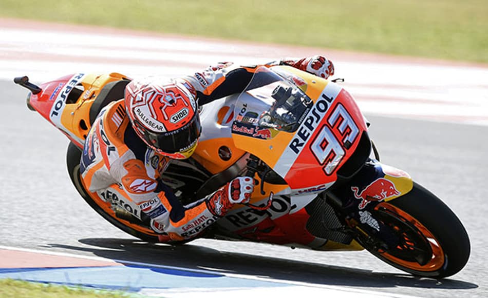 Pedrosa lidera TL1 e Márquez fecha volta mais rápida do dia no TL2