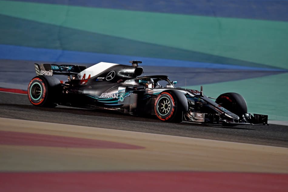 Hamilton vai perder cinco posições no grid de largada para o GP do Bahrain