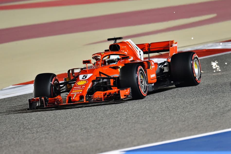 F1: Vettel muda estratégia e vence corrida "fantástica" no Bahrain