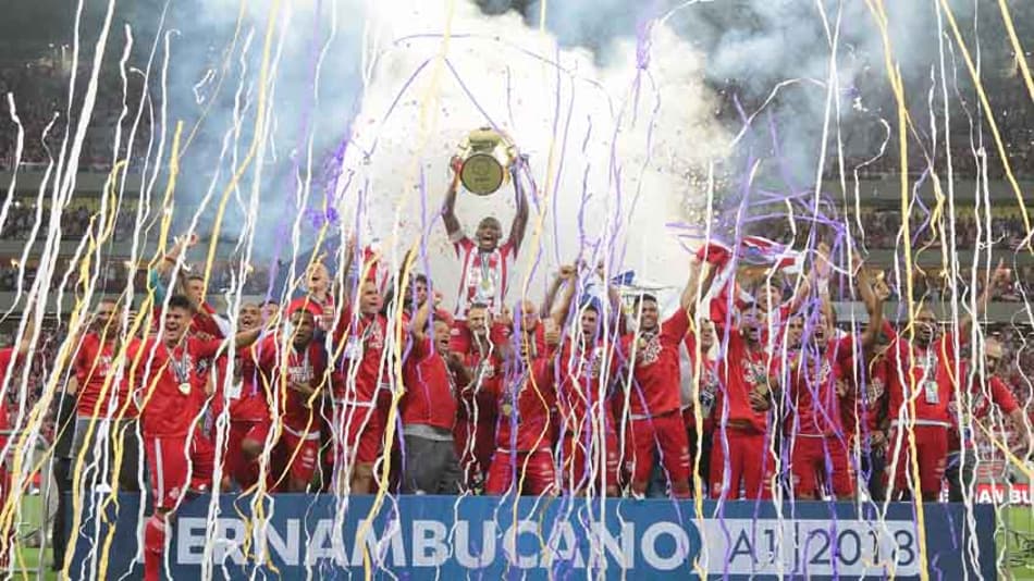 Timbu usa a força da torcida e conquista o Pernambucano