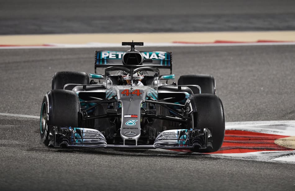 Hamilton definiu ultrapassagem de Verstappen como "estúpida"