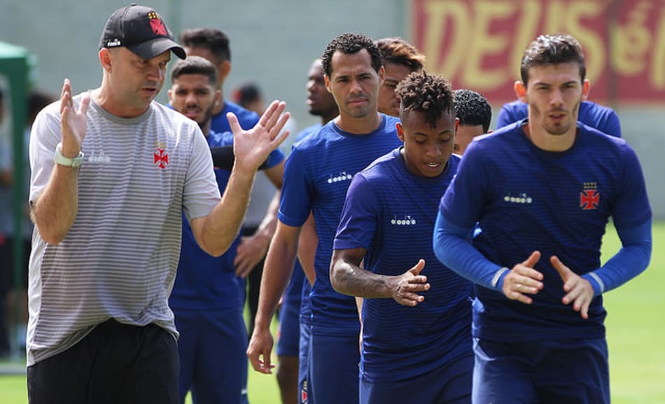 Sobe e desce no Vasco: L! analisa quem aproveitou chances no Carioca