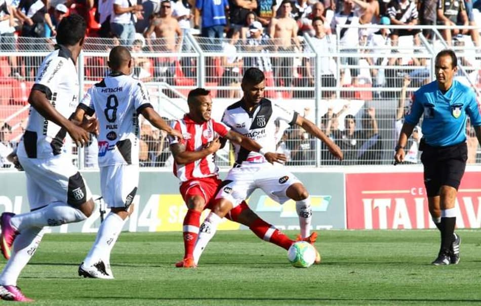 No duelo de campeões, Ponte Preta e Náutico se enfrentam em Campinas