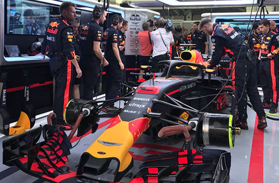 Red Bull pressiona a Renault por "motor rápido e confiável"