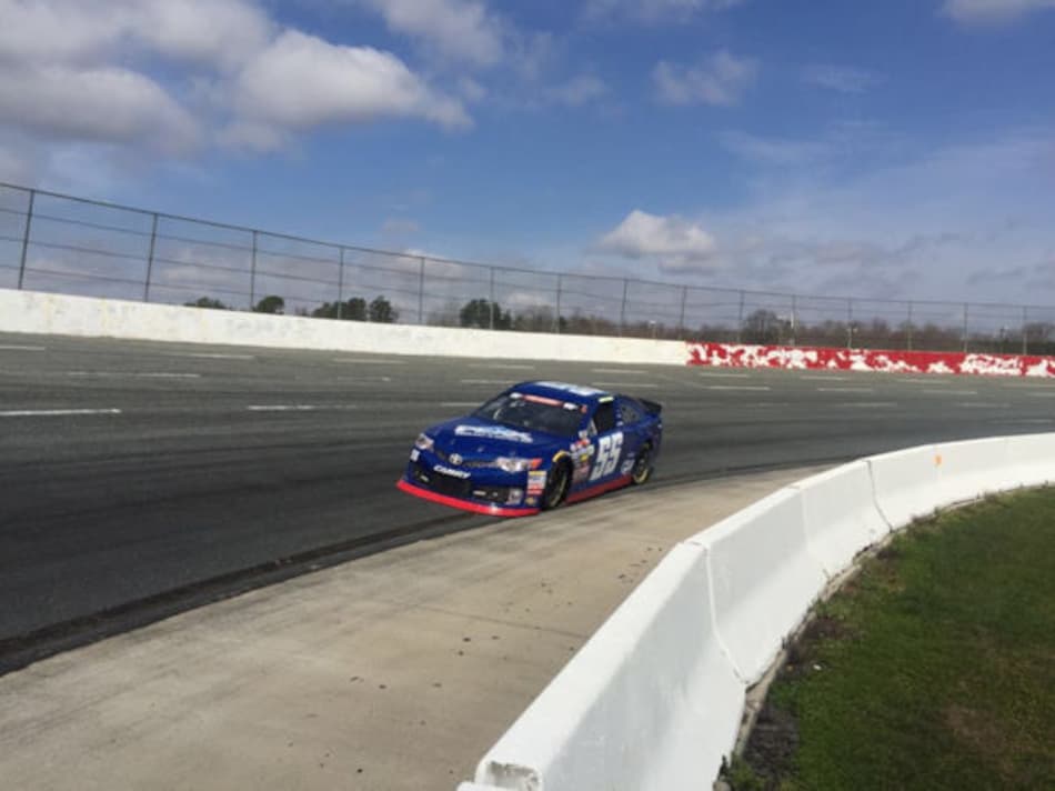 Marcos Gomes inicia nova fase da carreira em prova da NASCAR em Bristol, o Coliseu das pistas