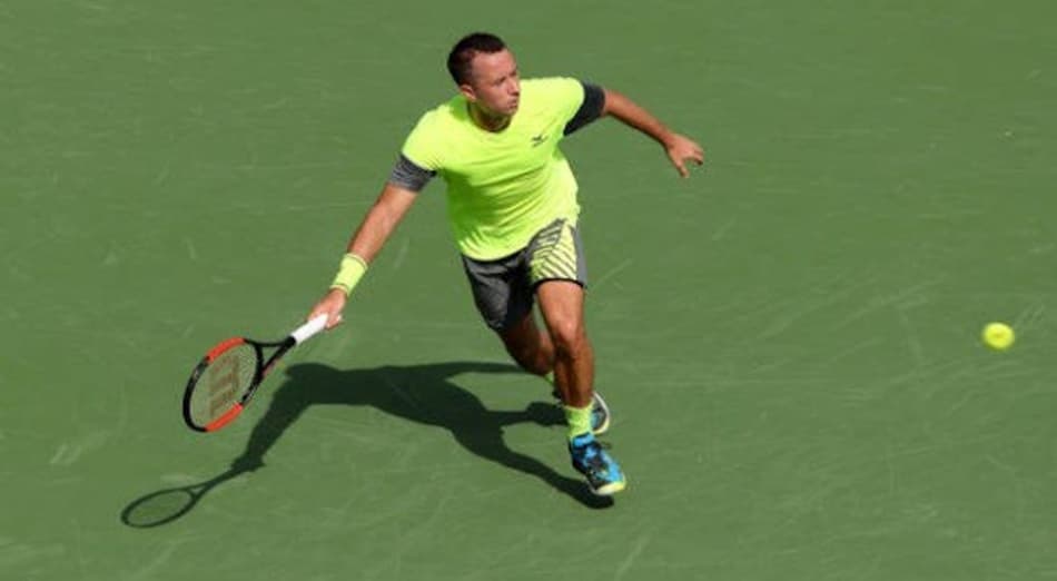 Kohlschreiber apronta contra Khachanov em casa