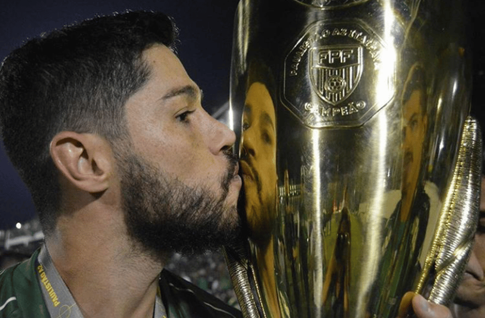 Após conquista da A2, Rondinelly celebra momento vivido pelo Guarani
