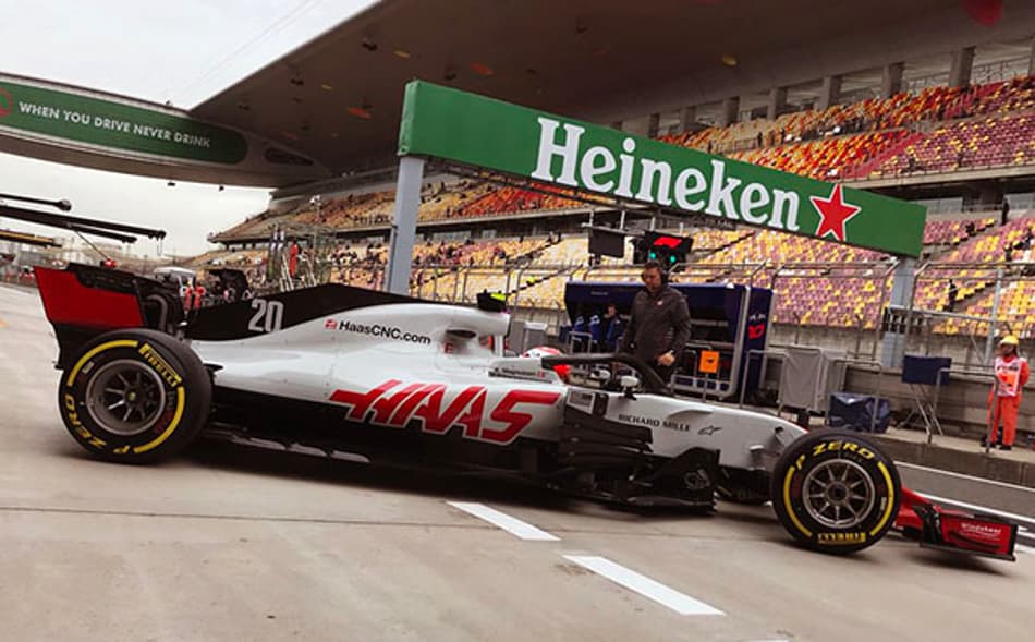 Haas separada no segundo treino livre, Magnussen na P7 e Grosjean na P19