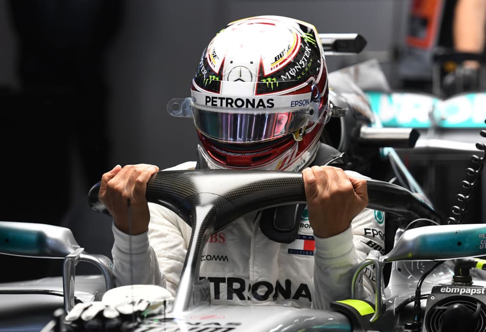 Mercedes culpa "dificuldade com pneus" para vantagem da Ferrari na China