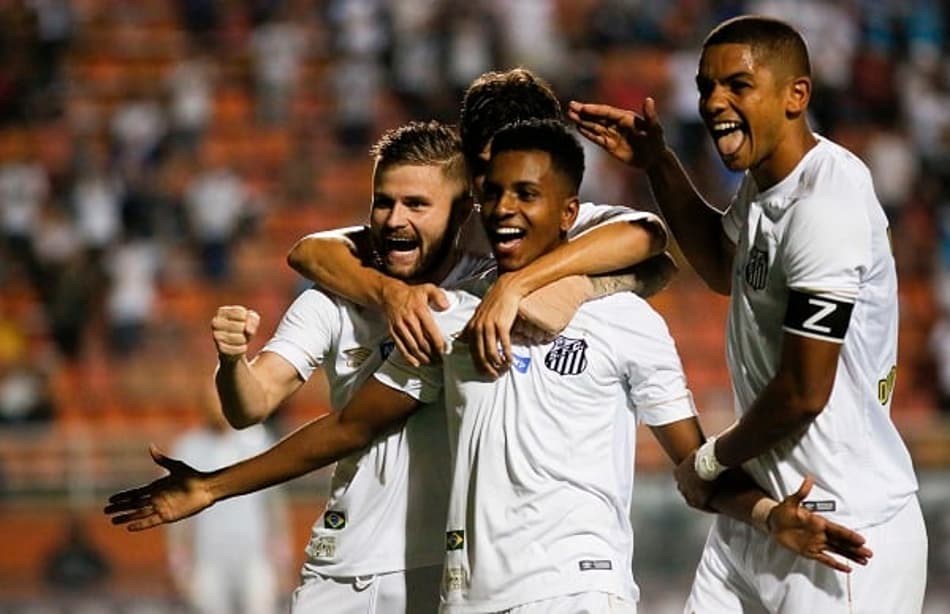 Presentão! No dia do aniversário, Santos vence e finda tabu de 12 anos