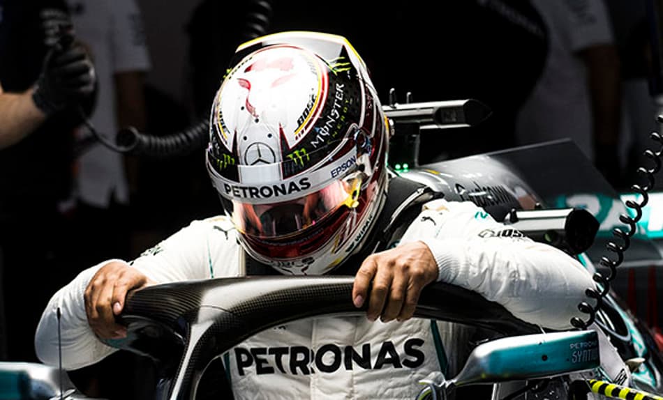 Hamilton sobre GP da China: "Ontem e hoje foram um desastre para mim"