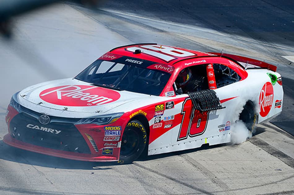 Preece vence NASCAR Xfinity em Bristol e leva bônus de 100 mil dólares