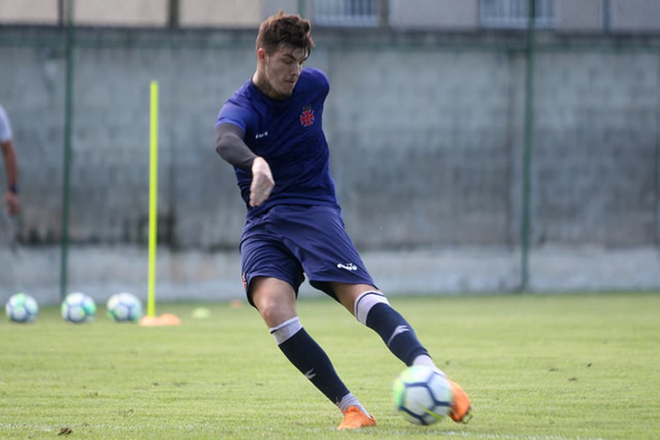 Em fim de contrato, Bruno Paulista passa a treinar em separado no Vasco