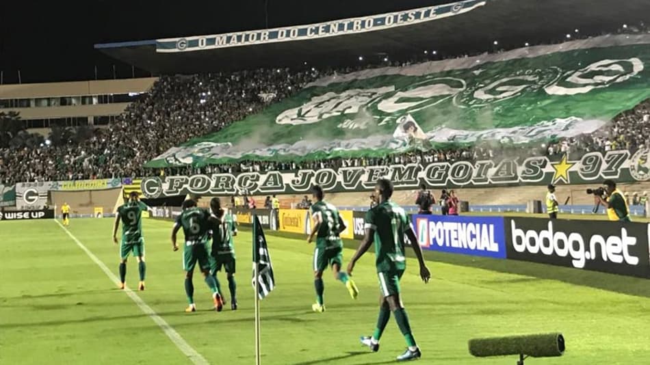 Goiás vence Avaí em casa e avança às oitavas de final da Copa do Brasil
