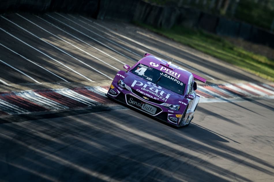 Julio Campos destrona Rafael Suzuki e fecha o dia com o melhor tempo dos treinos livres