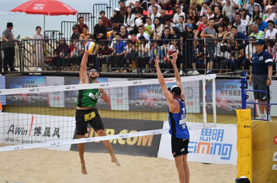 Alison ataca contra bloqueio russo na partida da semifinal em Xiamen
