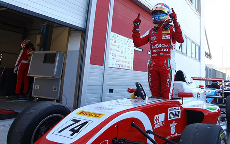 Enzo Fittipaldi vence 2 provas e inicia F-4 Italiana na liderança do campeonato