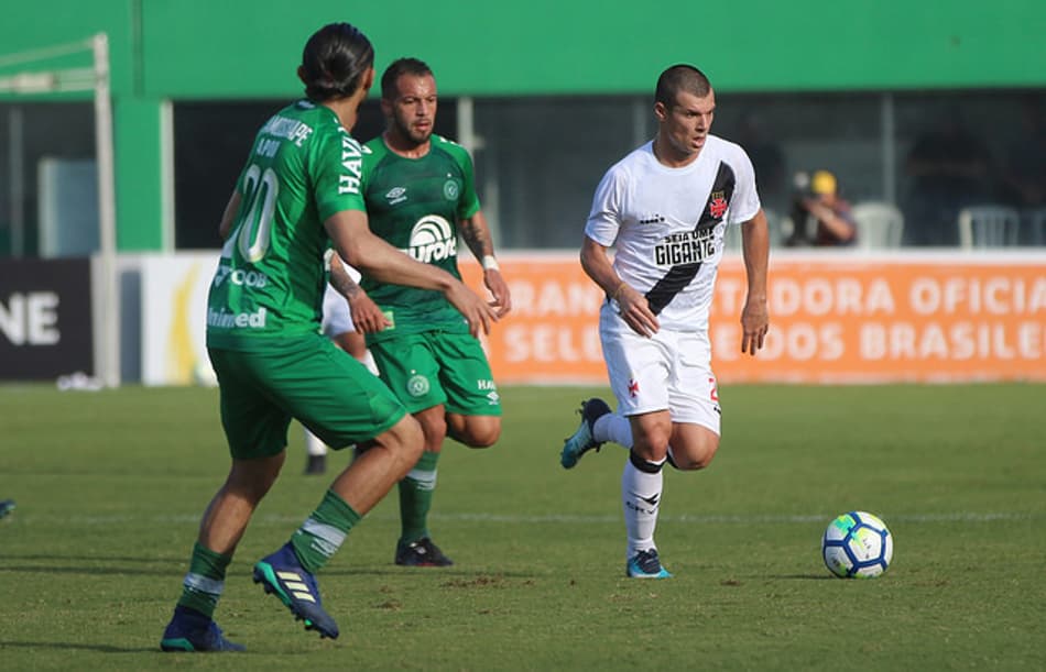 Vasco x Chapecoense: prováveis times, desfalques, onde ver e palpites