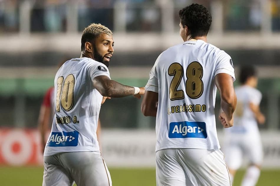 Goleadas, raras derrotas e polêmica em final: o Peixe na Vila em Liberta