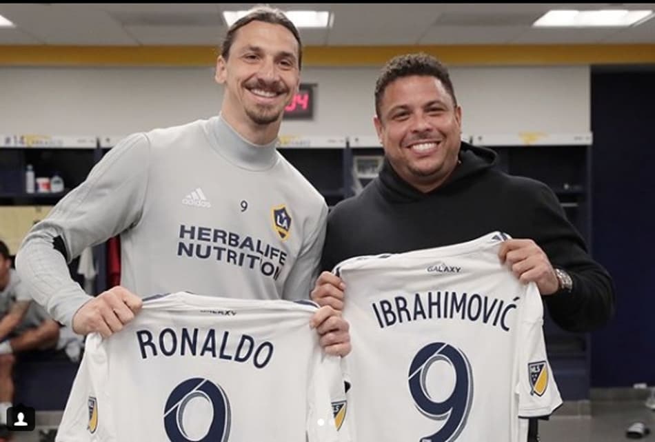 Ronaldo Fenômeno faz vários elogios a Zlatan Ibrahimovic