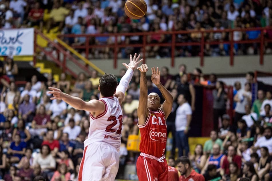 NBB: Paulistano atropela Basquete Cearense e avança às semifinais