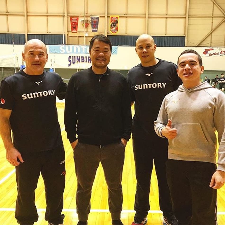 Blog Saque: Do Japão para o Timão. Conheça o novo técnico corintiano