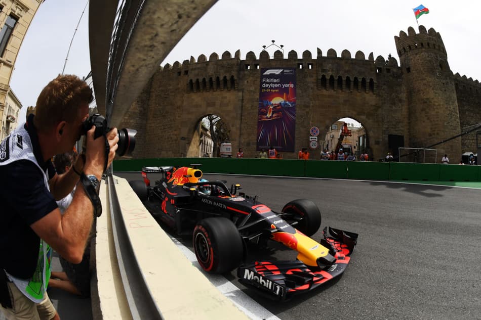 Promotor do GP em Baku busca melhor acordo com a Liberty Media