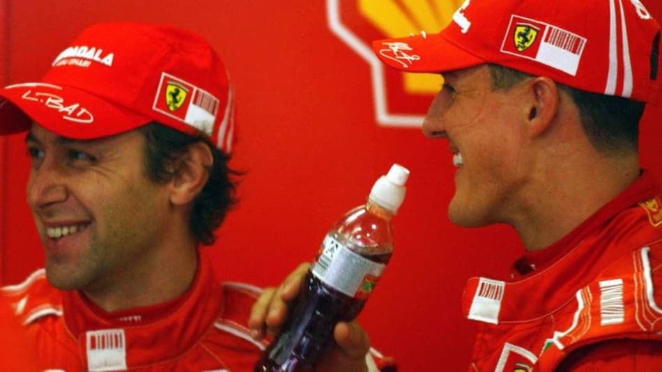 Diferente de Barrichello, Badoer visita Schumacher regularmente