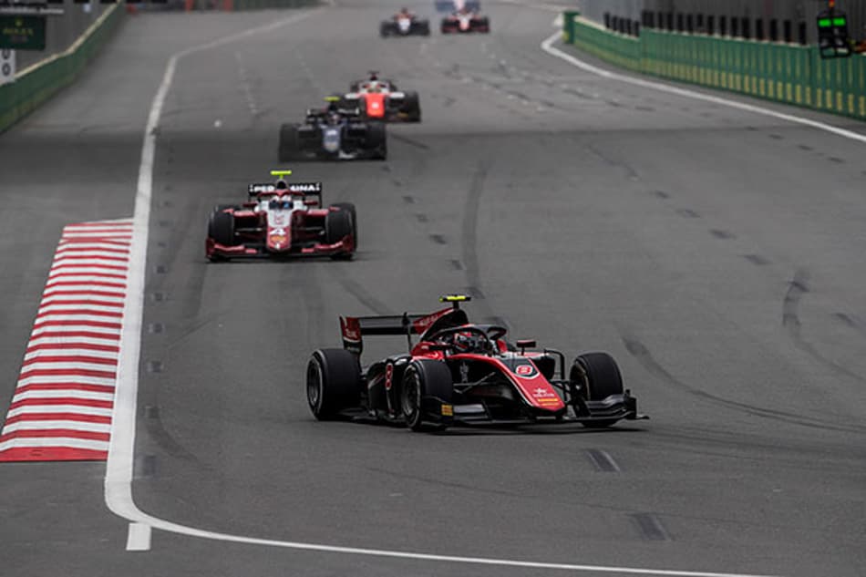 Russell conquista sua primeira pole position na temporada da F2